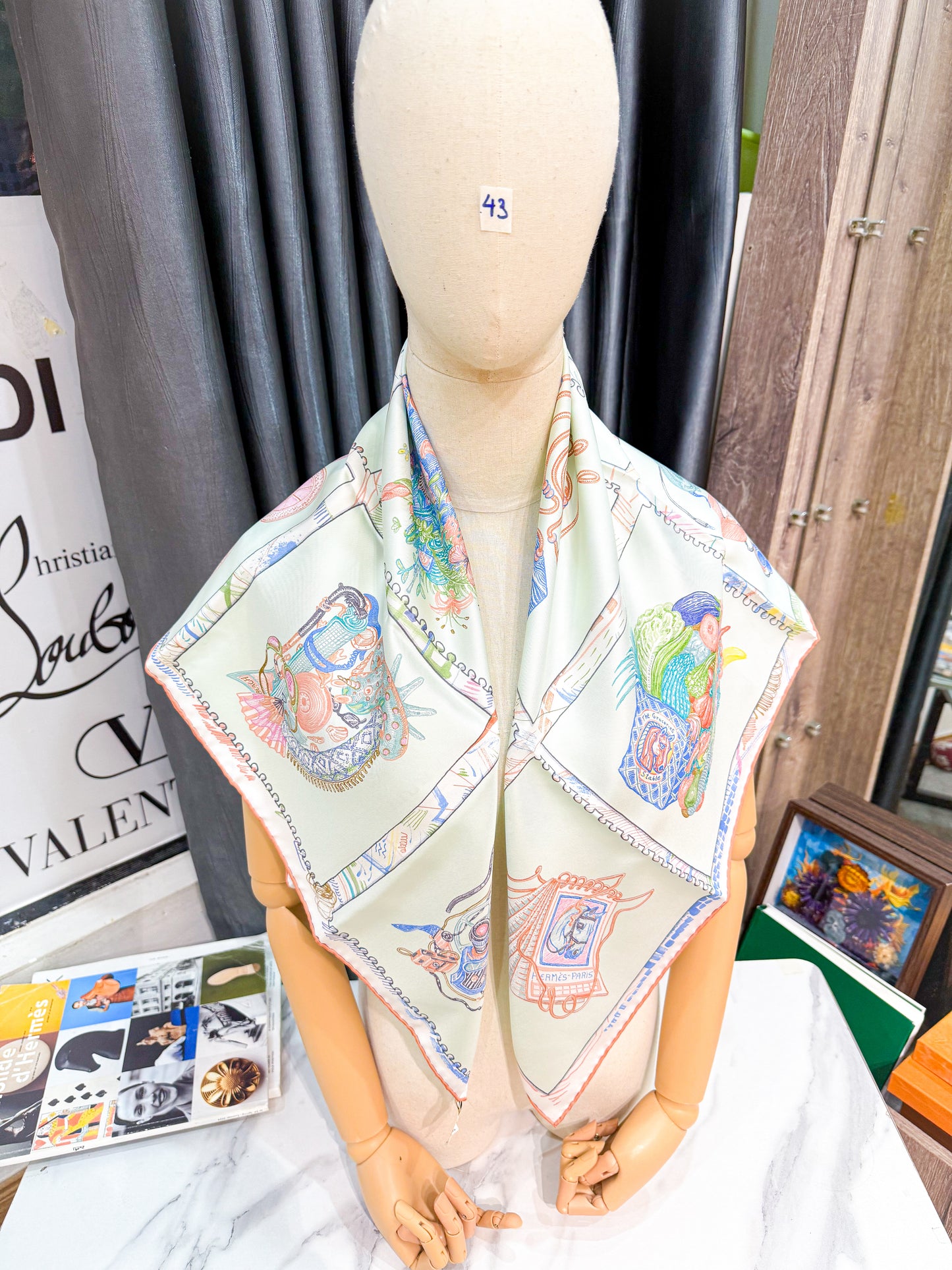 Khăn Lụa Hermes New Khổ 90x90 HN43 4/11