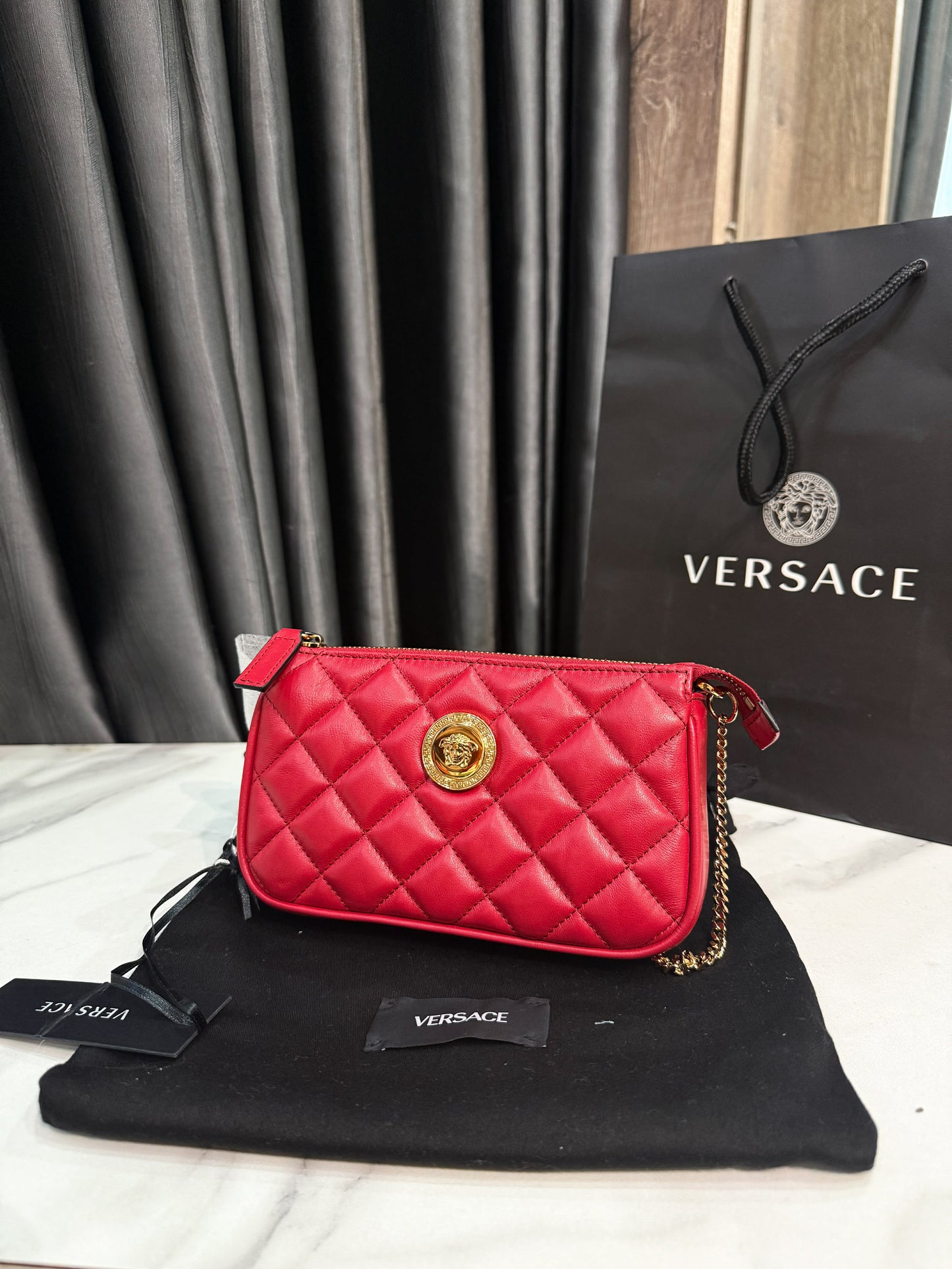 A A Pochette Versace Đỏ New
