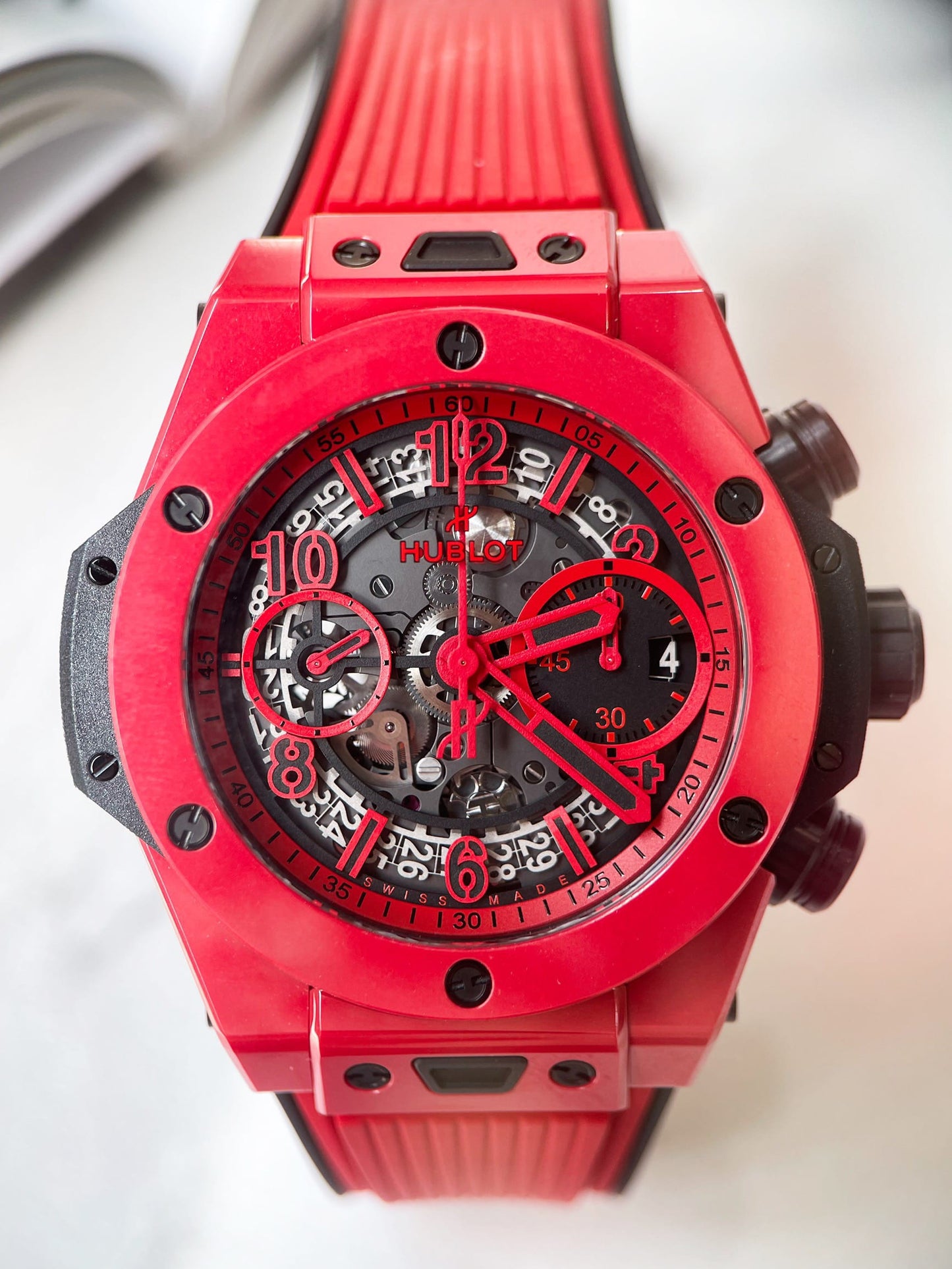 Đồng Hồ Hublot Bigbang Unico Ceramic Red Size 42mm Limited 250pcs