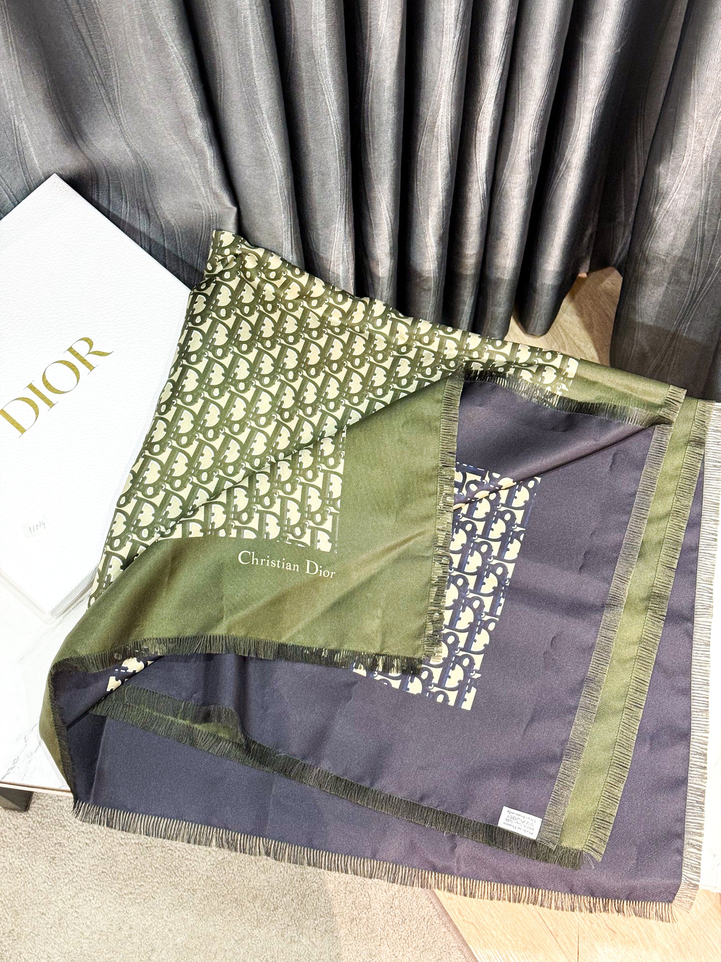 Khăn Lụa Dior New 2 Mặt HN4 24/10