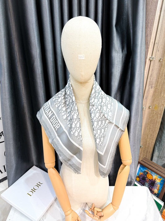 Khăn Lụa Dior New Khổ 70x70 HN2 24/10