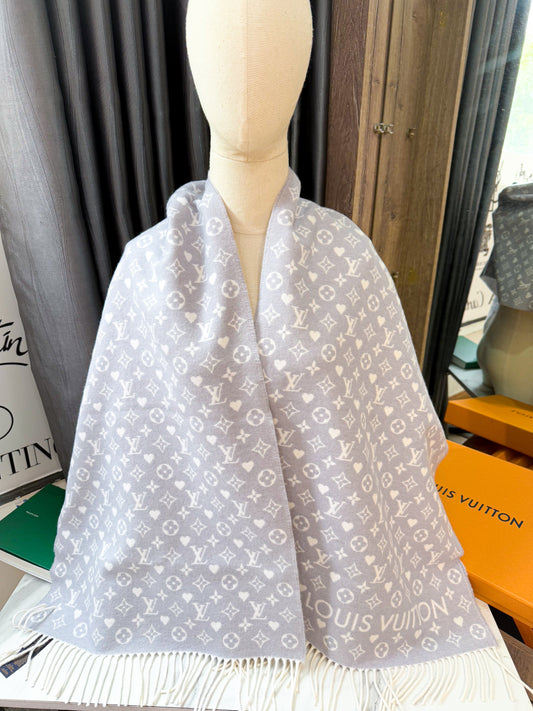Khăn LV Cashmere Game On Grey 14/5