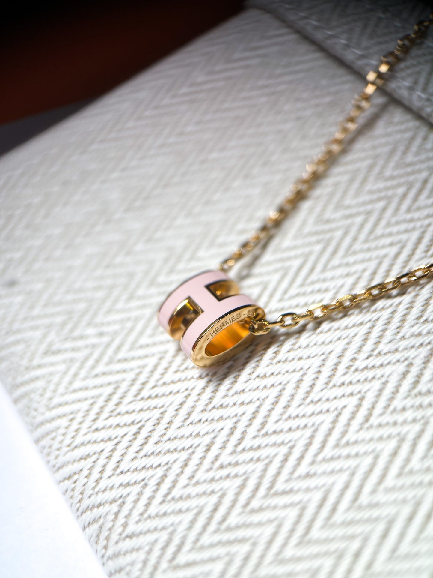 Vòng Cổ Hermes Mini Pop Màu Sakura