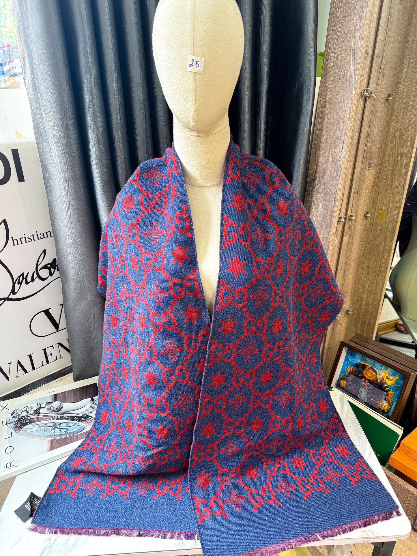 Khăn Len Gucci New Trưng Bày HN25