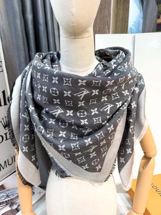Khăn LV Denim Ghi Đen