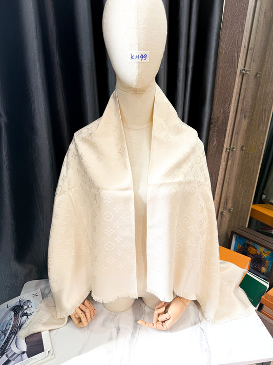 Khăn LV Khổ 140x140 KH49 21/11