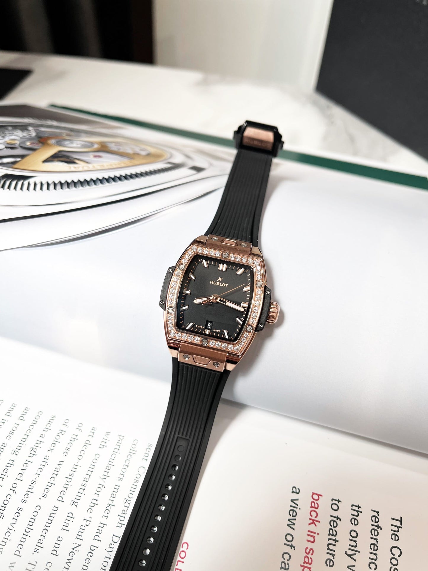 Đồng Hồ Hublot Spirit Of Bigbang Rose Gold Diamond Benzel size 32mm