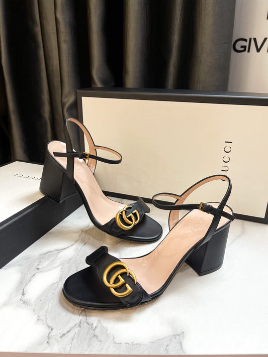 Sandal Gucci GG Size 36.5