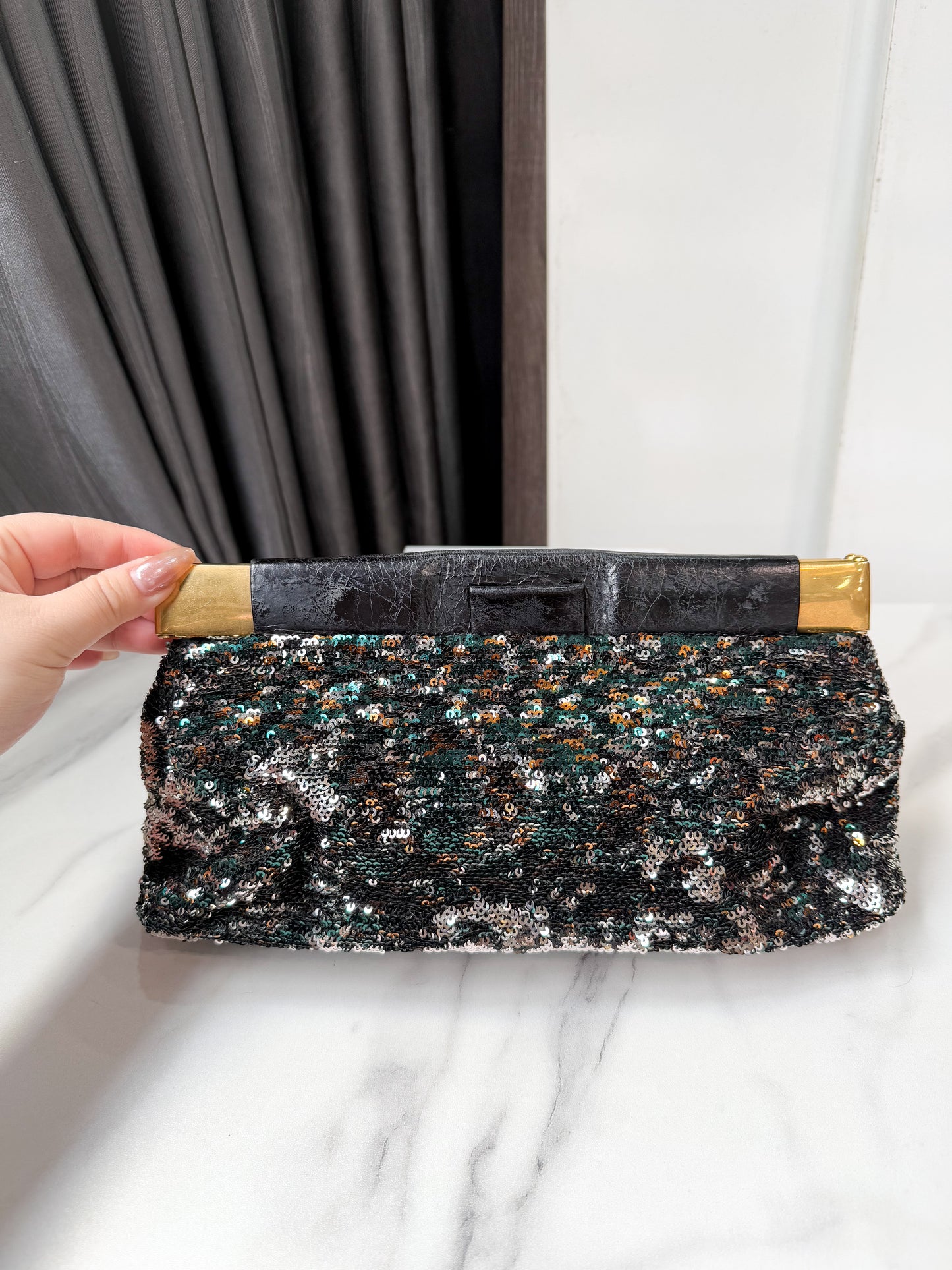 A Clutch MiuMiu