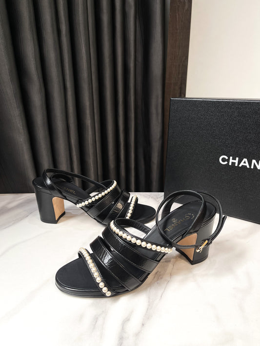 Sandal Chanel Size 36.5