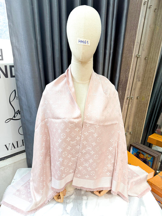 Khăn LV Hồng KH65 1/12