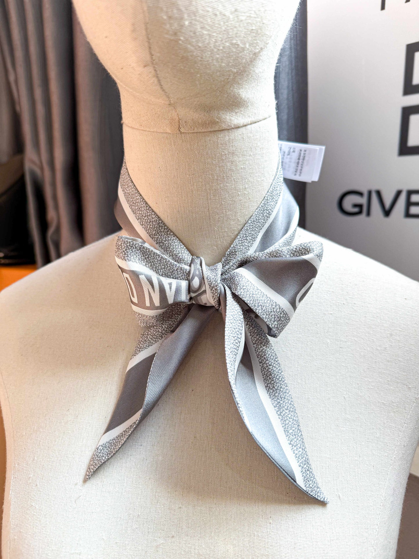Khăn Twilly Dior 5/6