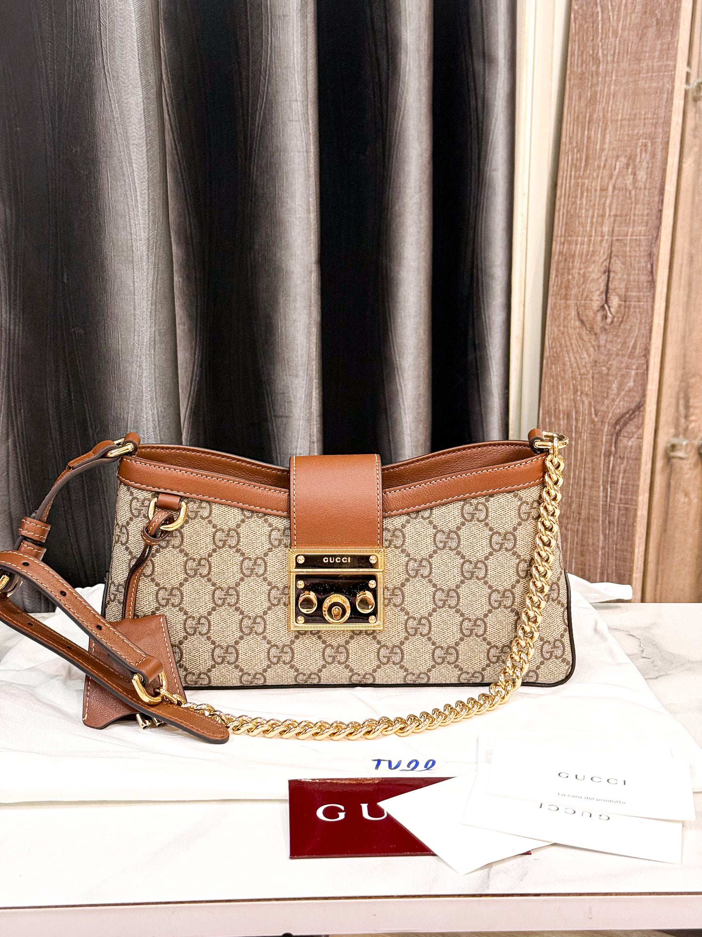 A A Gucci Padlock Shouder New TV22