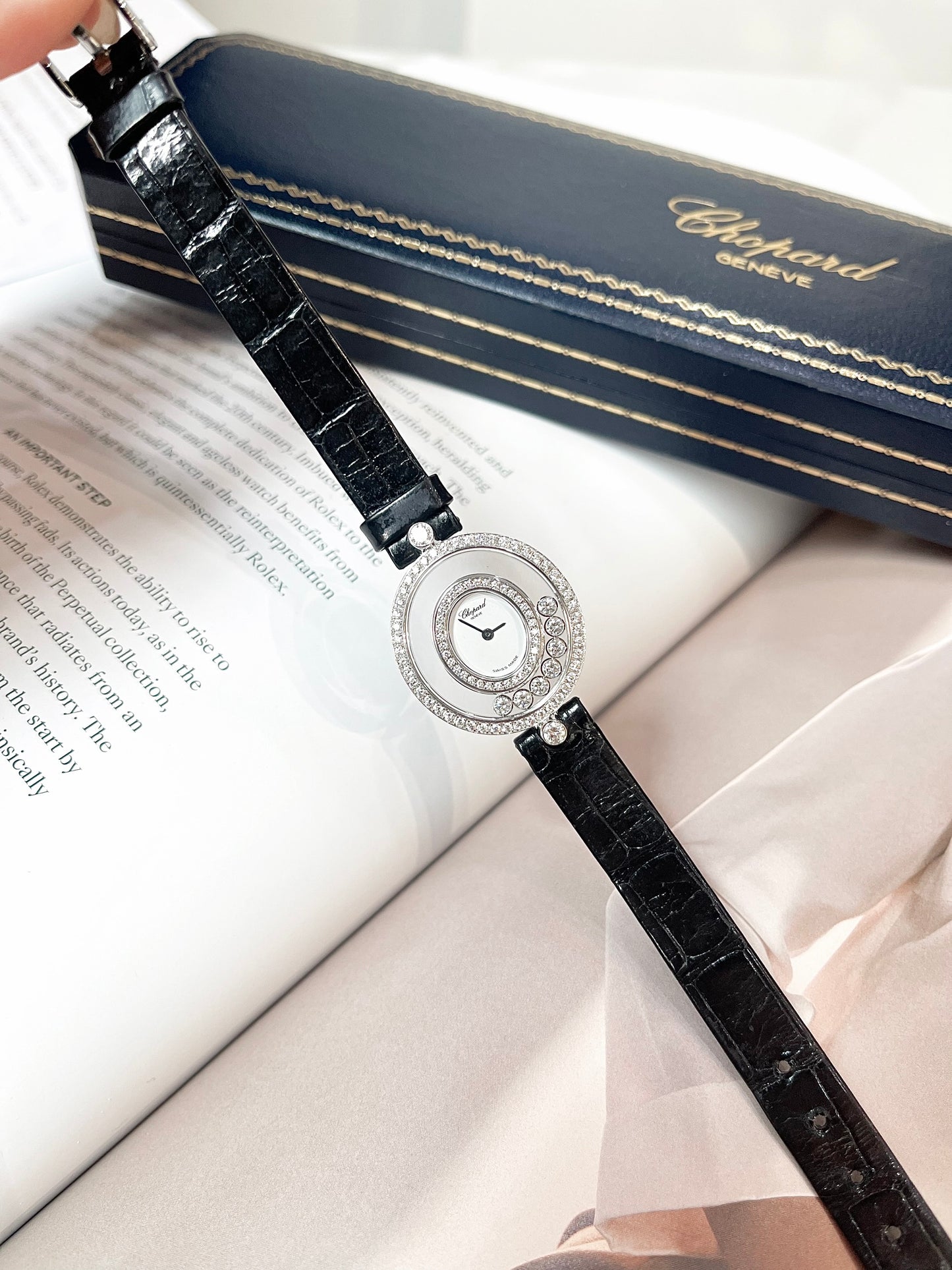 Đồng Hồ Chopard Happy Diamond White Gold Diamond