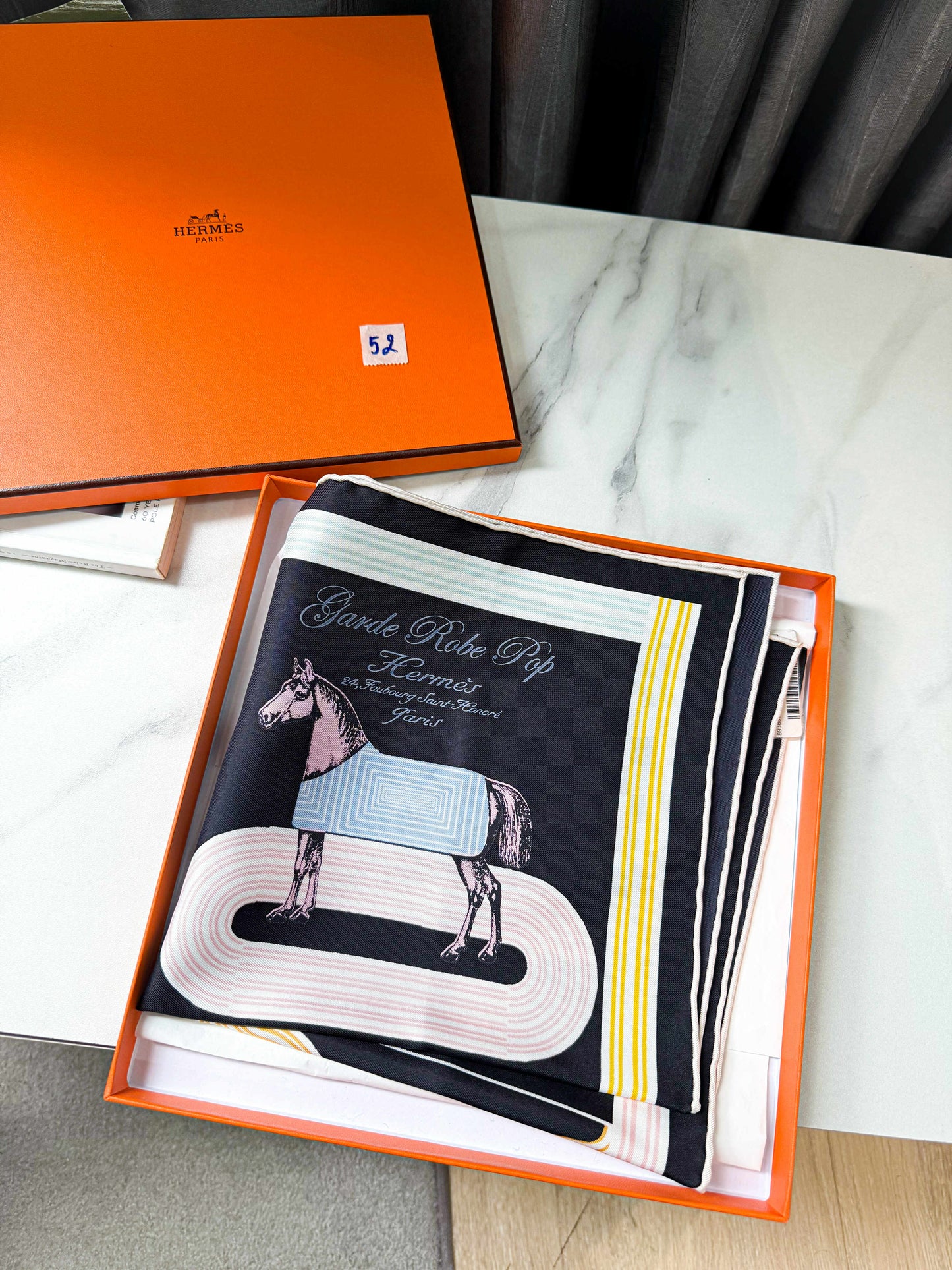 Khăn Lụa Hermes Khổ 40x42 HN52 5/11