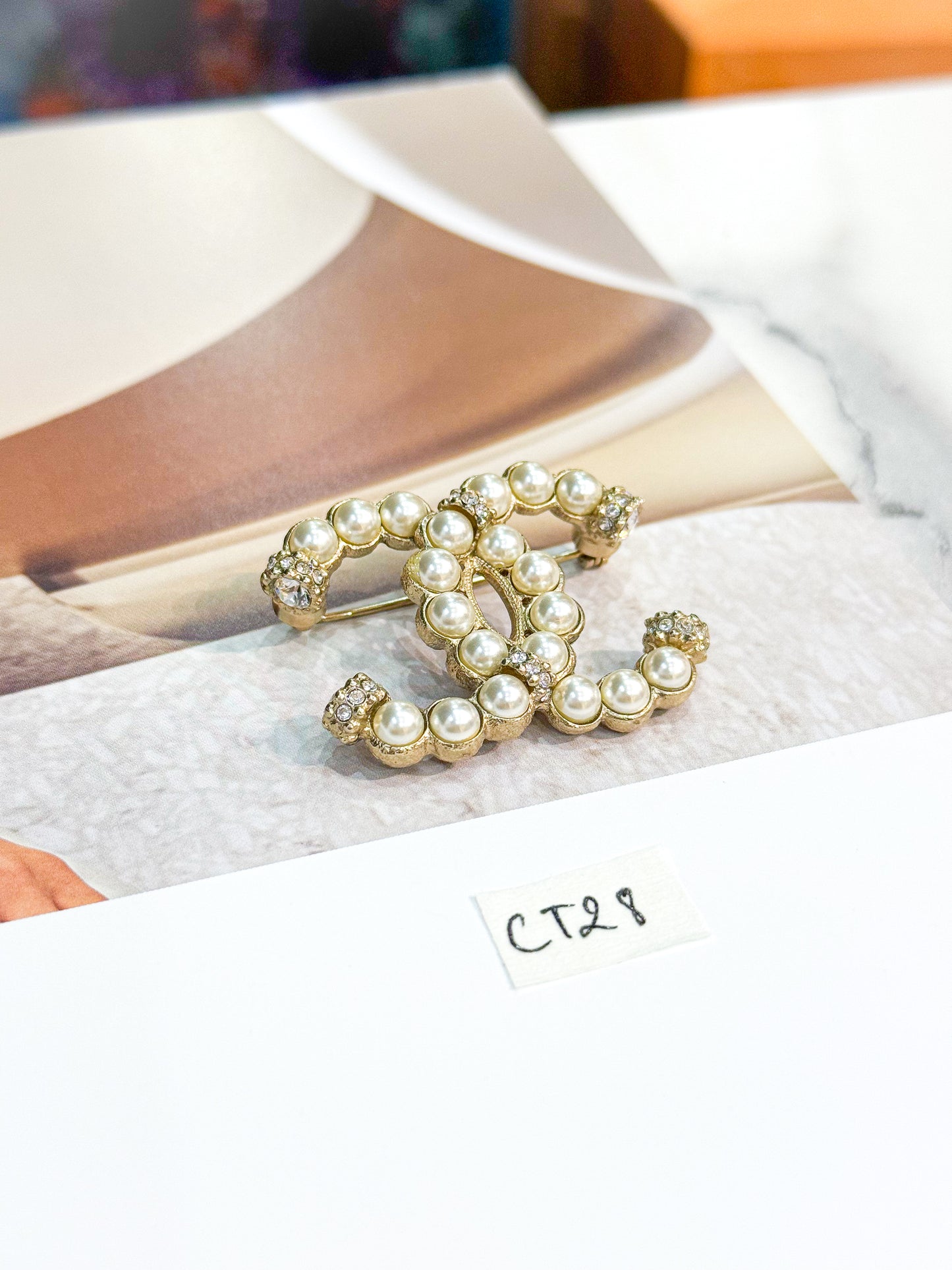 Cài Áo Chanel CT28