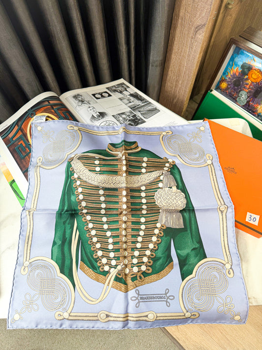 Khăn Lụa Hermes New Khổ 40x42 HN30 4/11