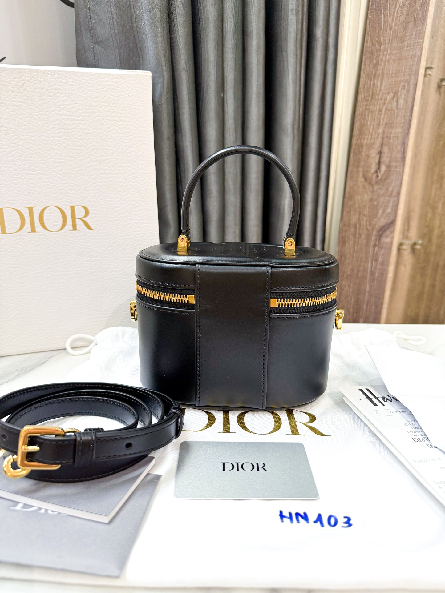 A A Vanity Dior New HN103