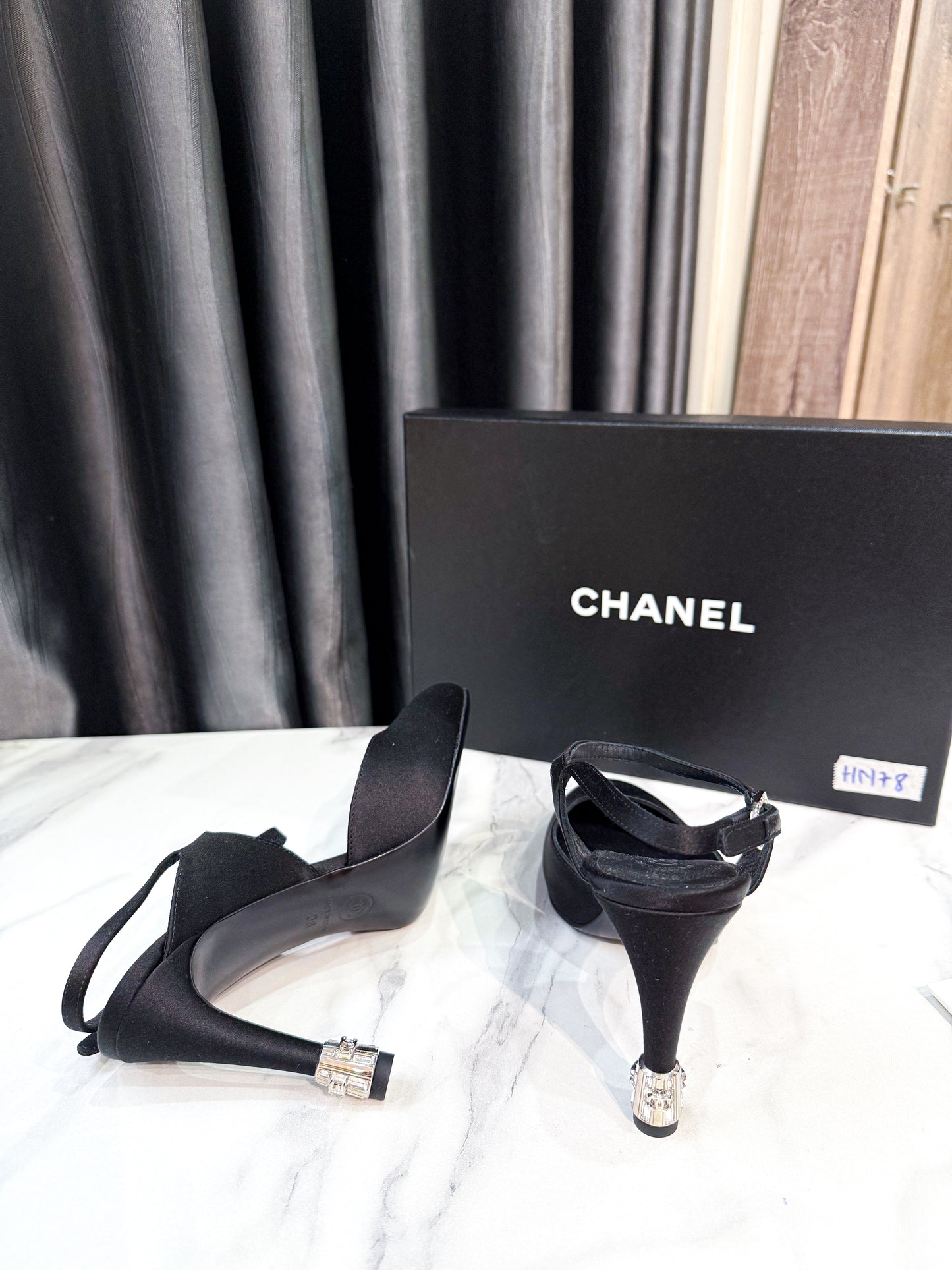 Giày Chanel Satin Size 36 New Trưng Bày HN78