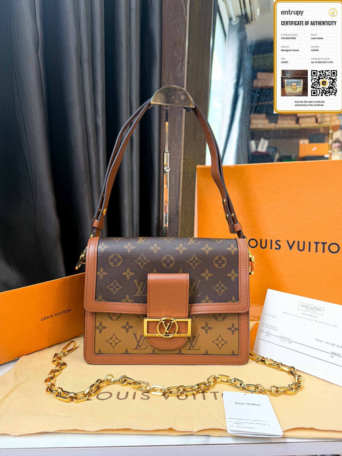 A A LV Dauphine MM