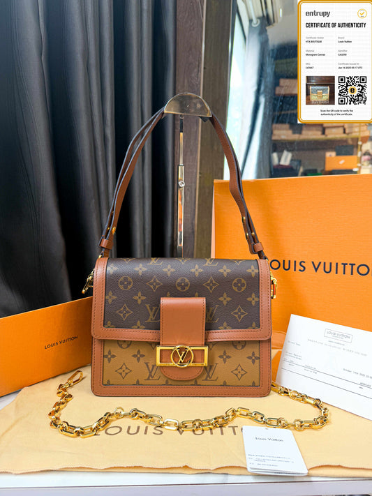 A A LV Dauphine MM