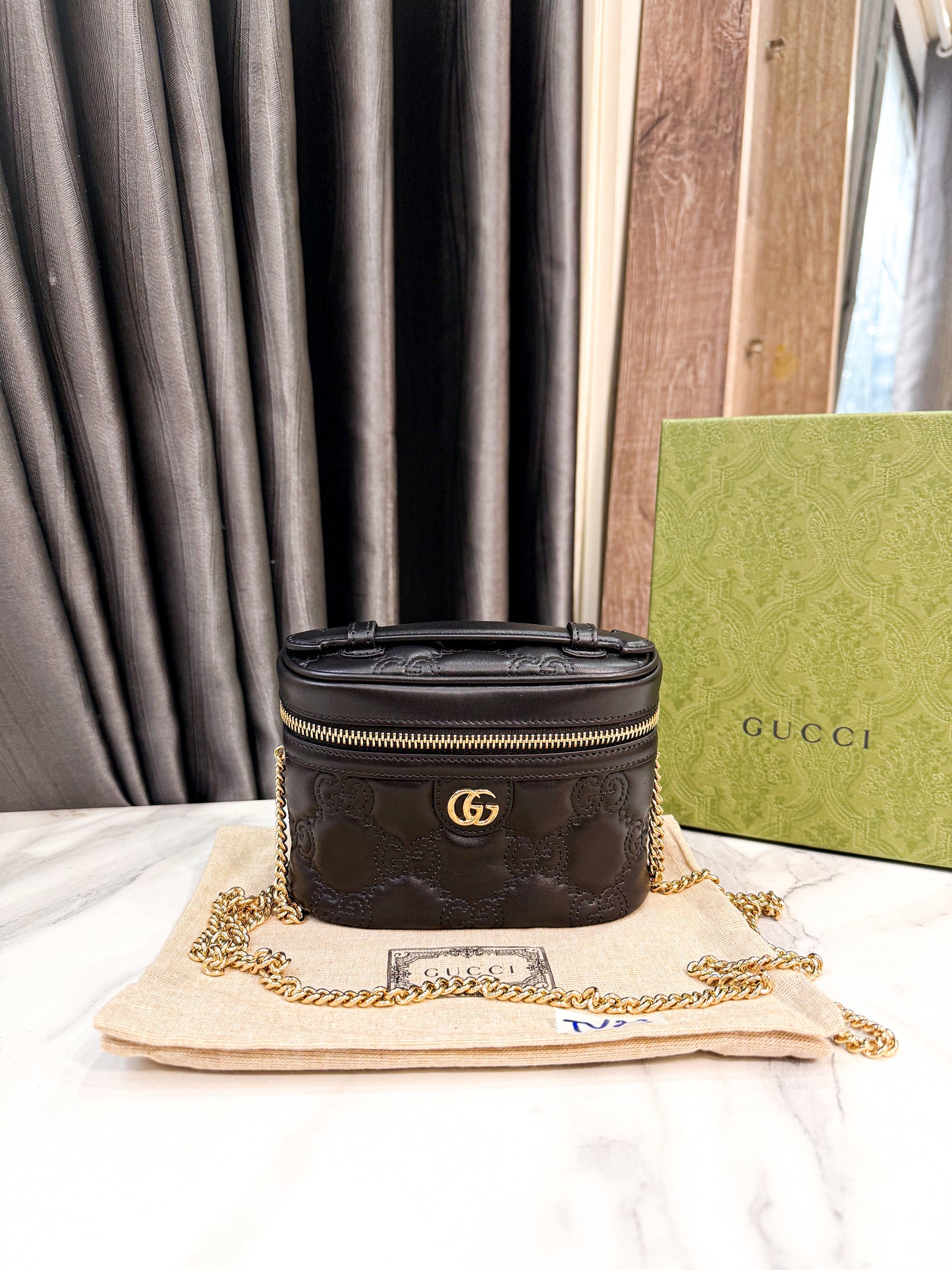 A A Vanity Gucci Đen New