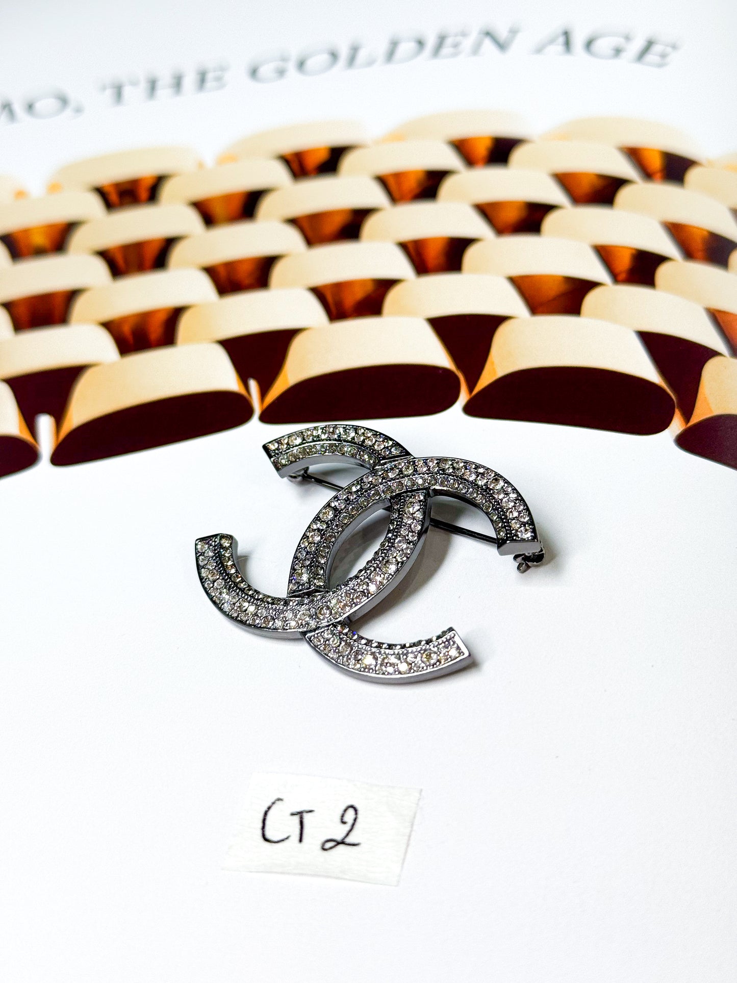 Cài Áo Chanel CT2