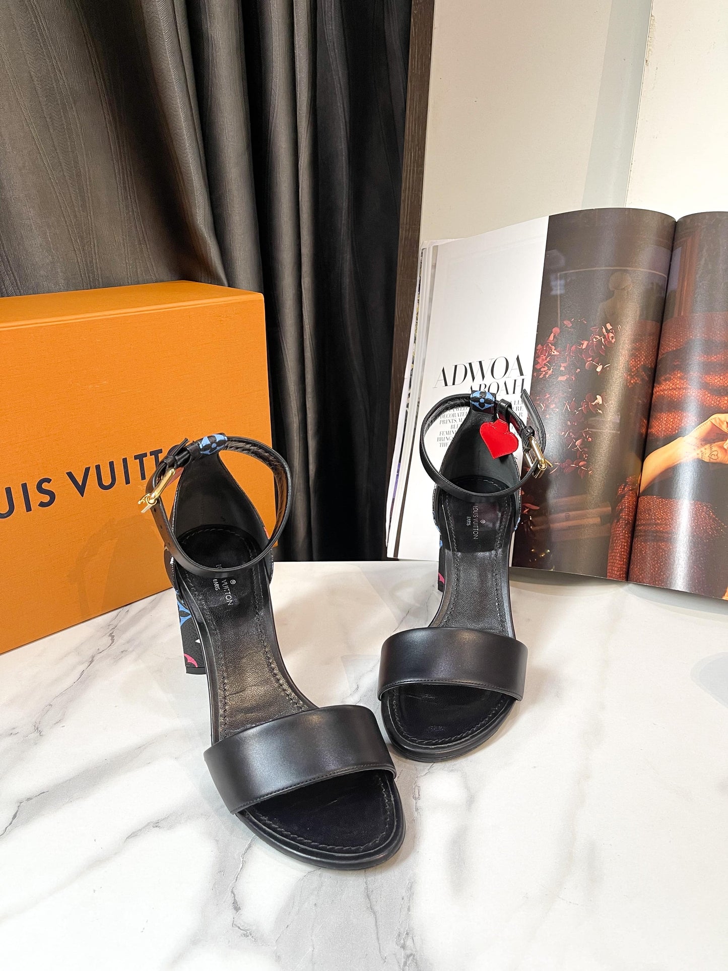 Sandal LV Gót Logo Màu size 37