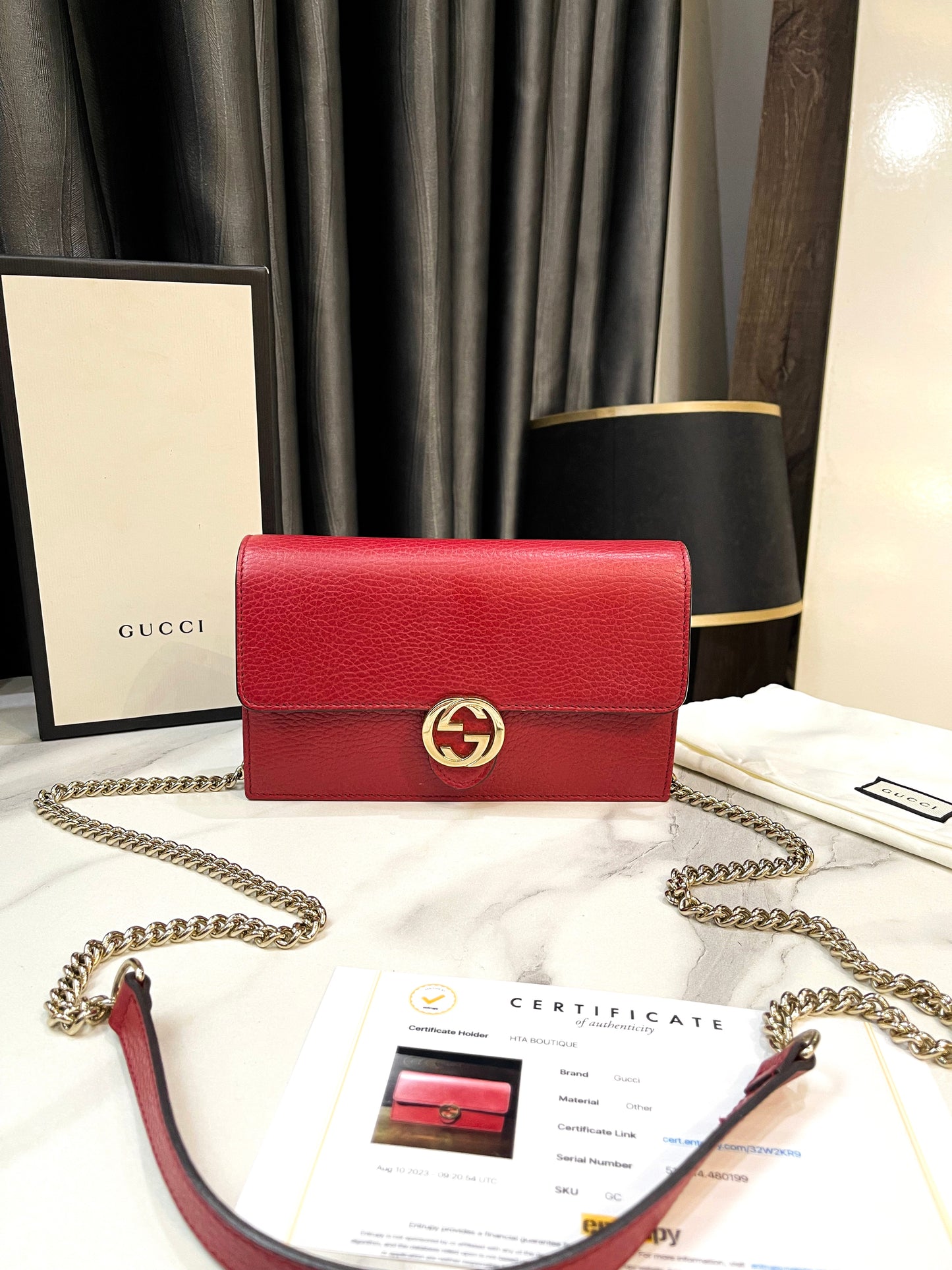 Gucci Woc Đỏ