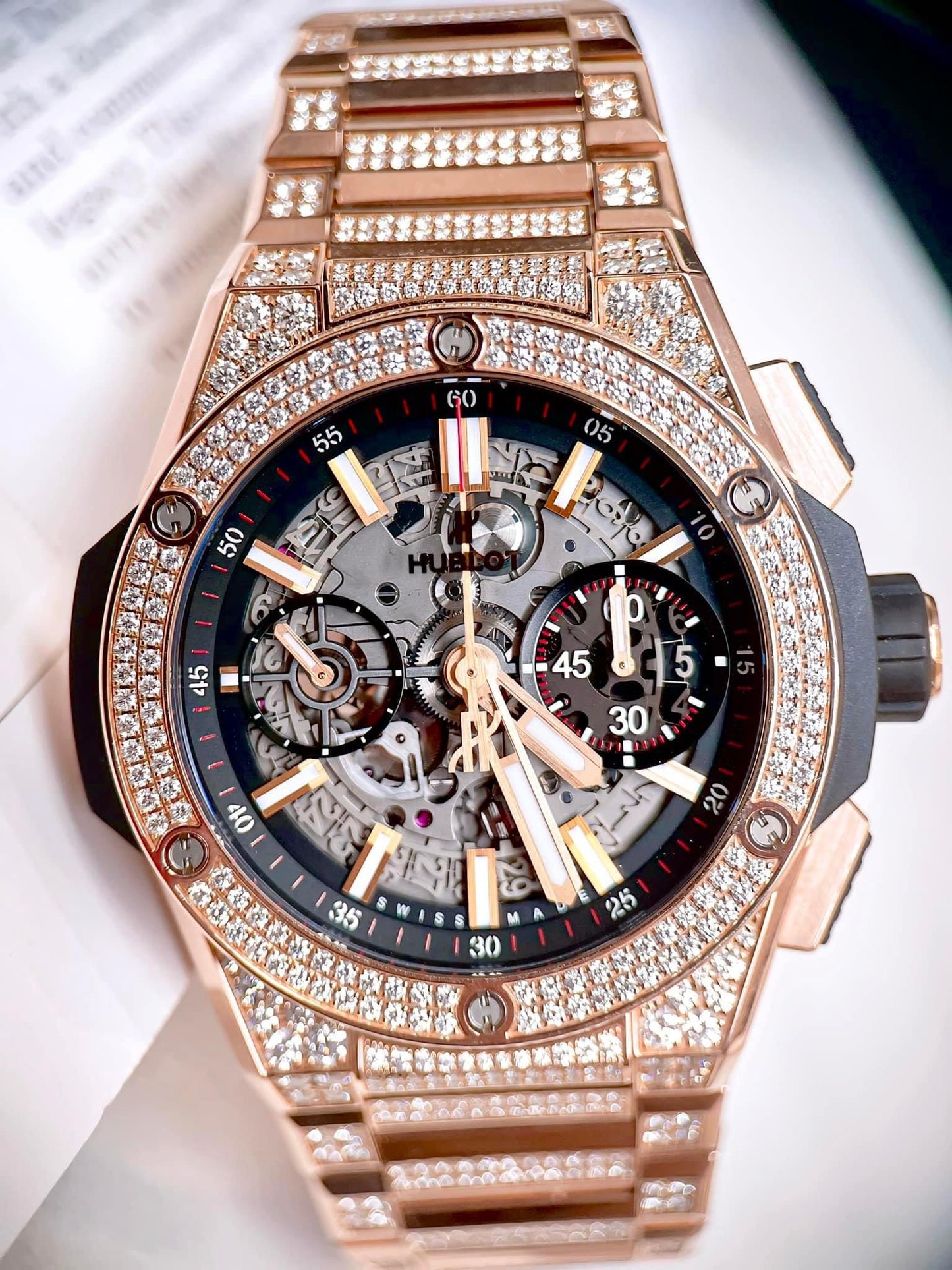 Đồng Hồ Hublot Bigbang Integrated King Gold Pave 42mm