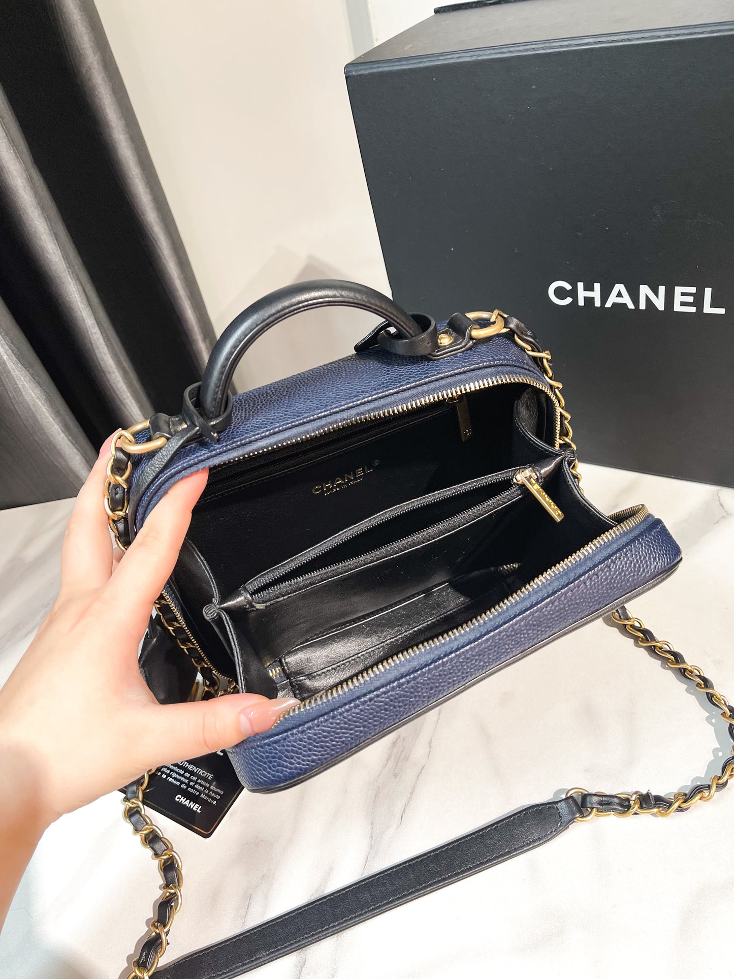 A A Chanel Vanity Xanh