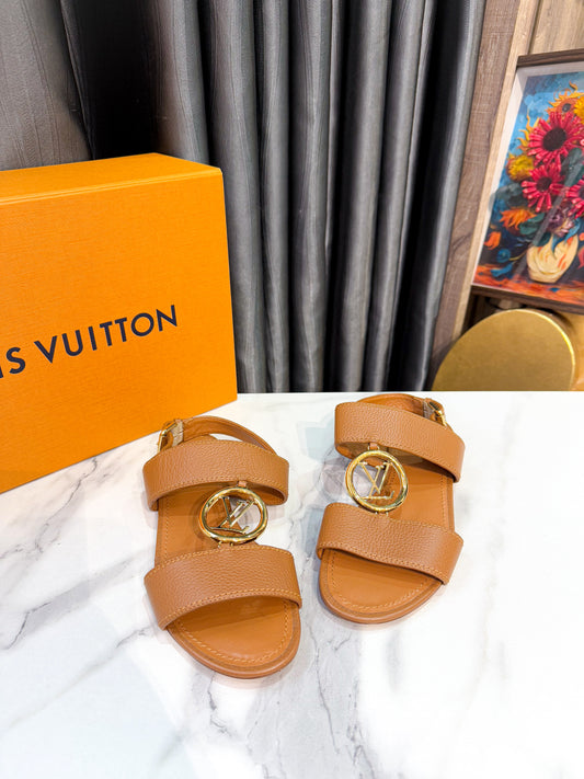 Sandal LV Size 35 Da Bê
