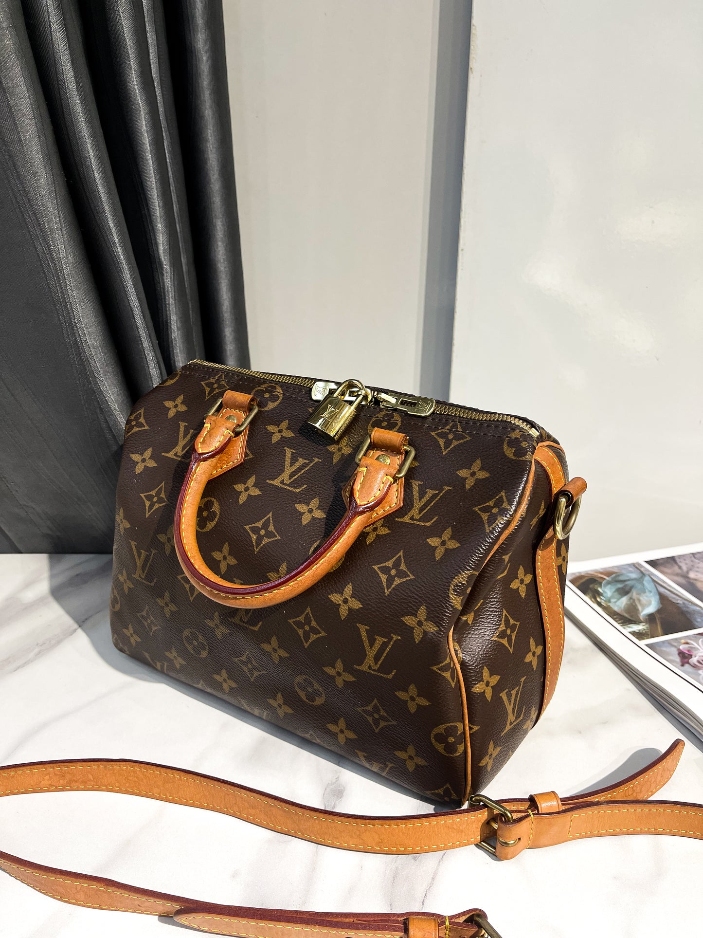 LV Speedy Mono Size 25