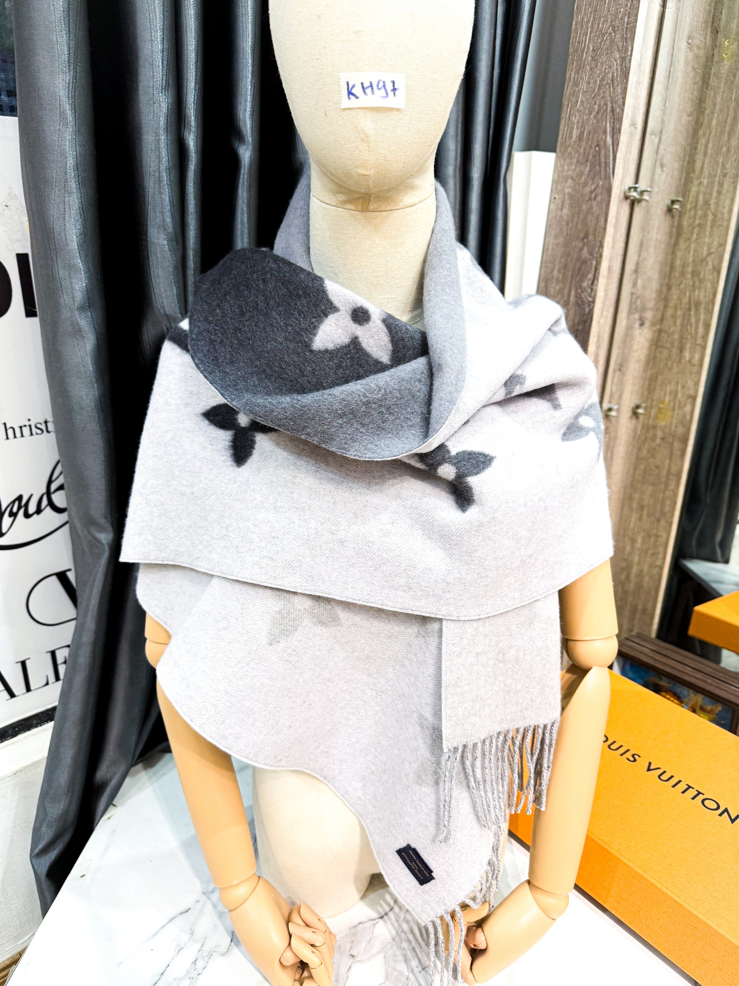 Khăn LV Cashmere Omber KH97