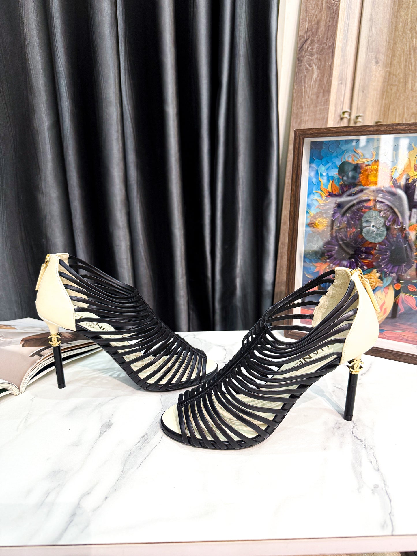 Sandal Chanel Size 38c 12/11