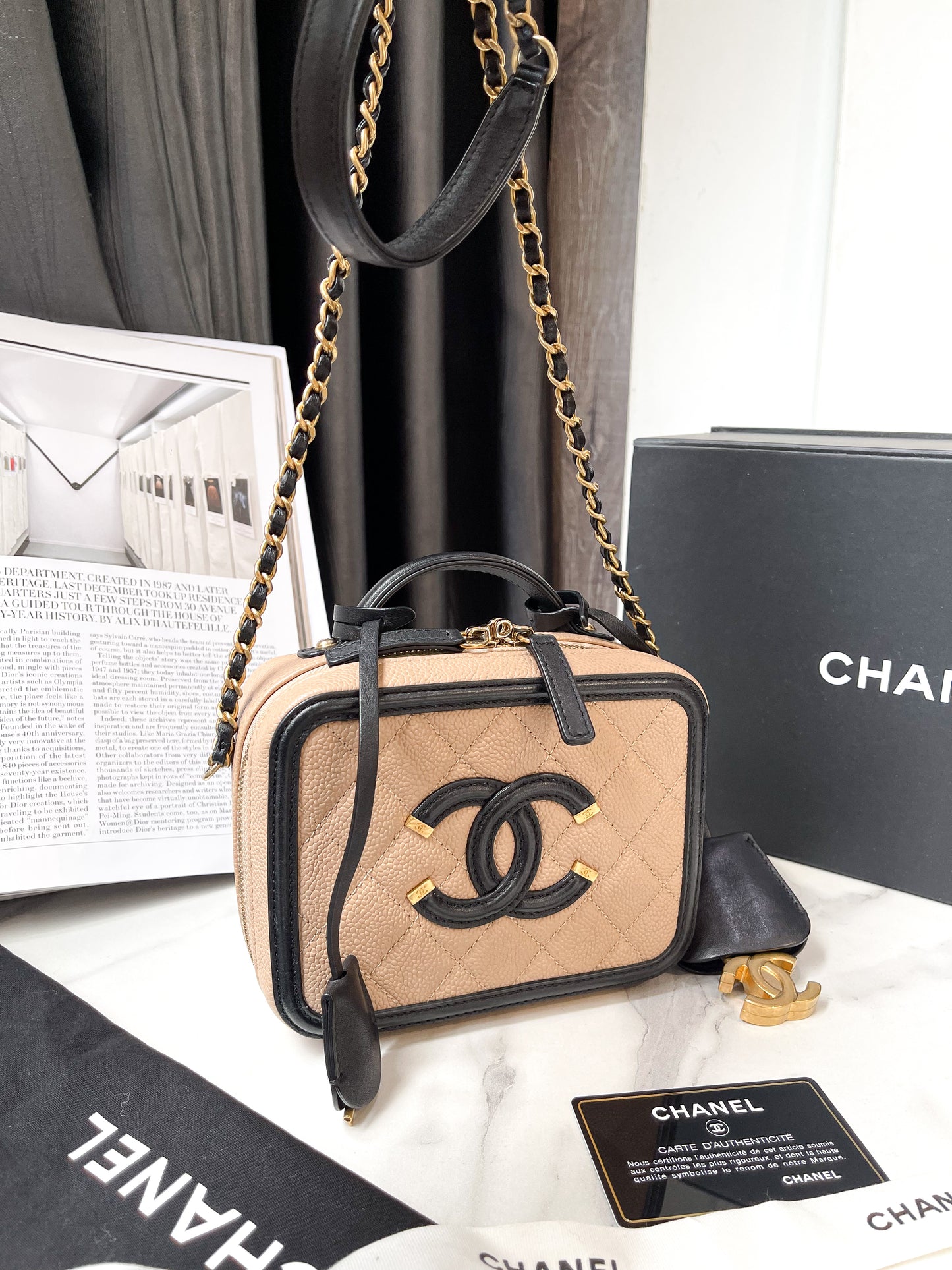 Vanity Chanel Begie Small