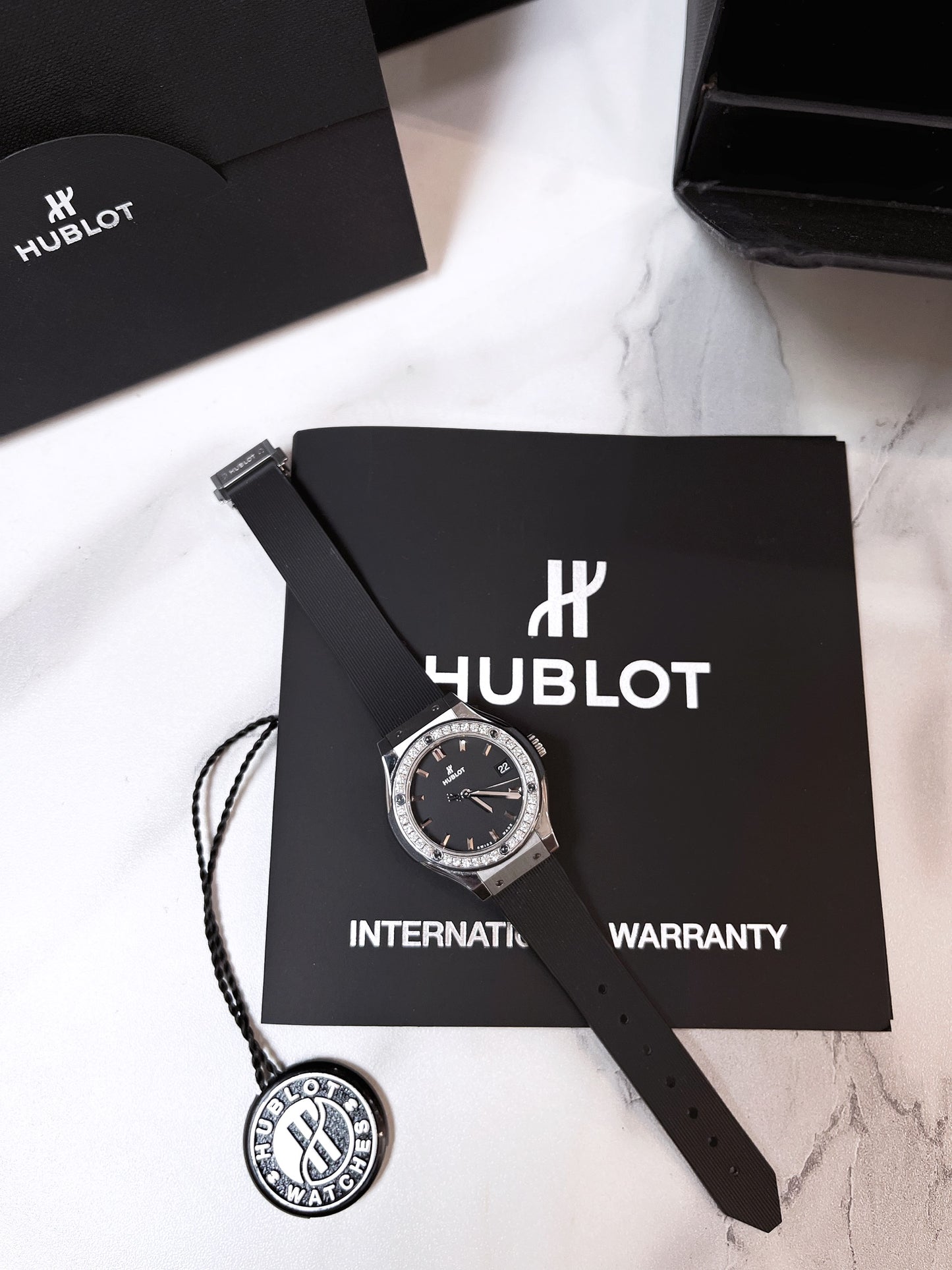 Hublot 33 Niềng Kim Cương Custom