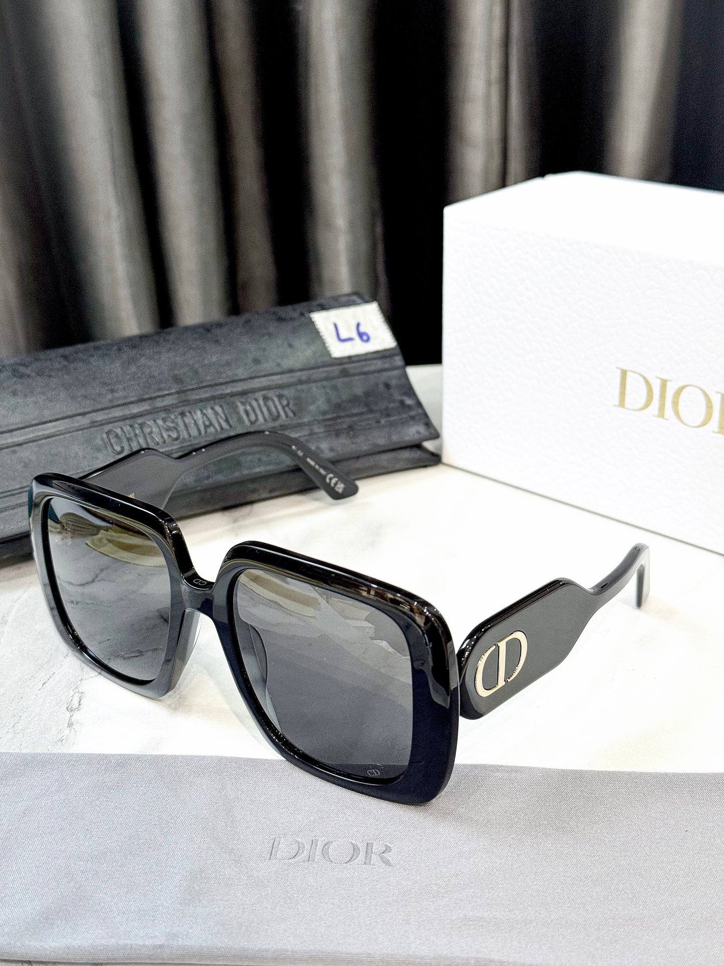 Kính Dior L6