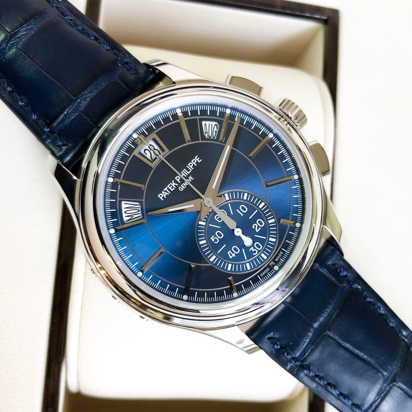 Đồng Hồ Patek Philippe 5905P