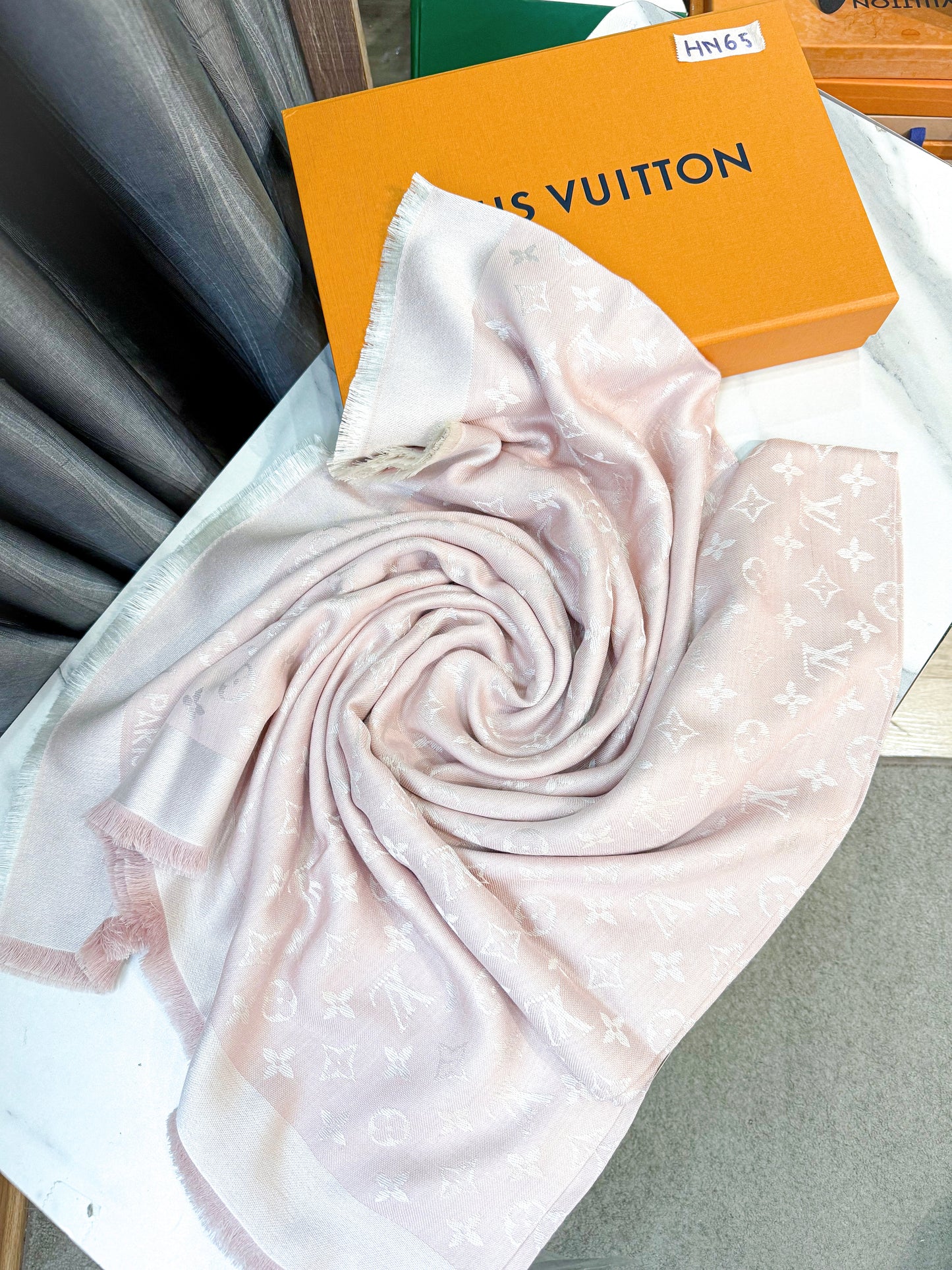 Khăn LV Hồng KH65 1/12