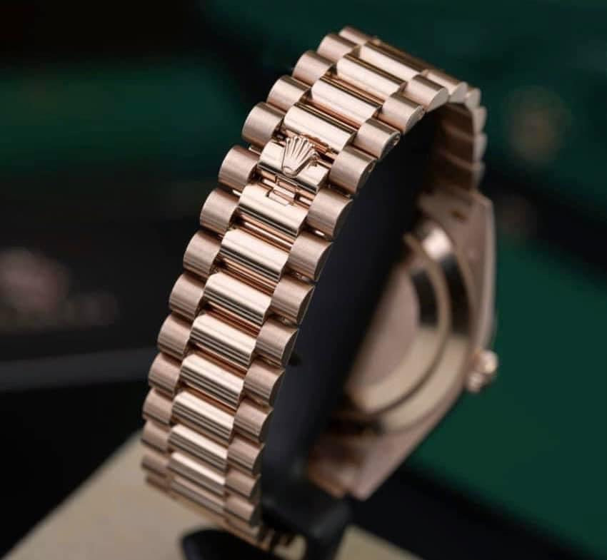 Đồng Hồ Rolex DayDate 228235 Rose Gold Chocolate size 40