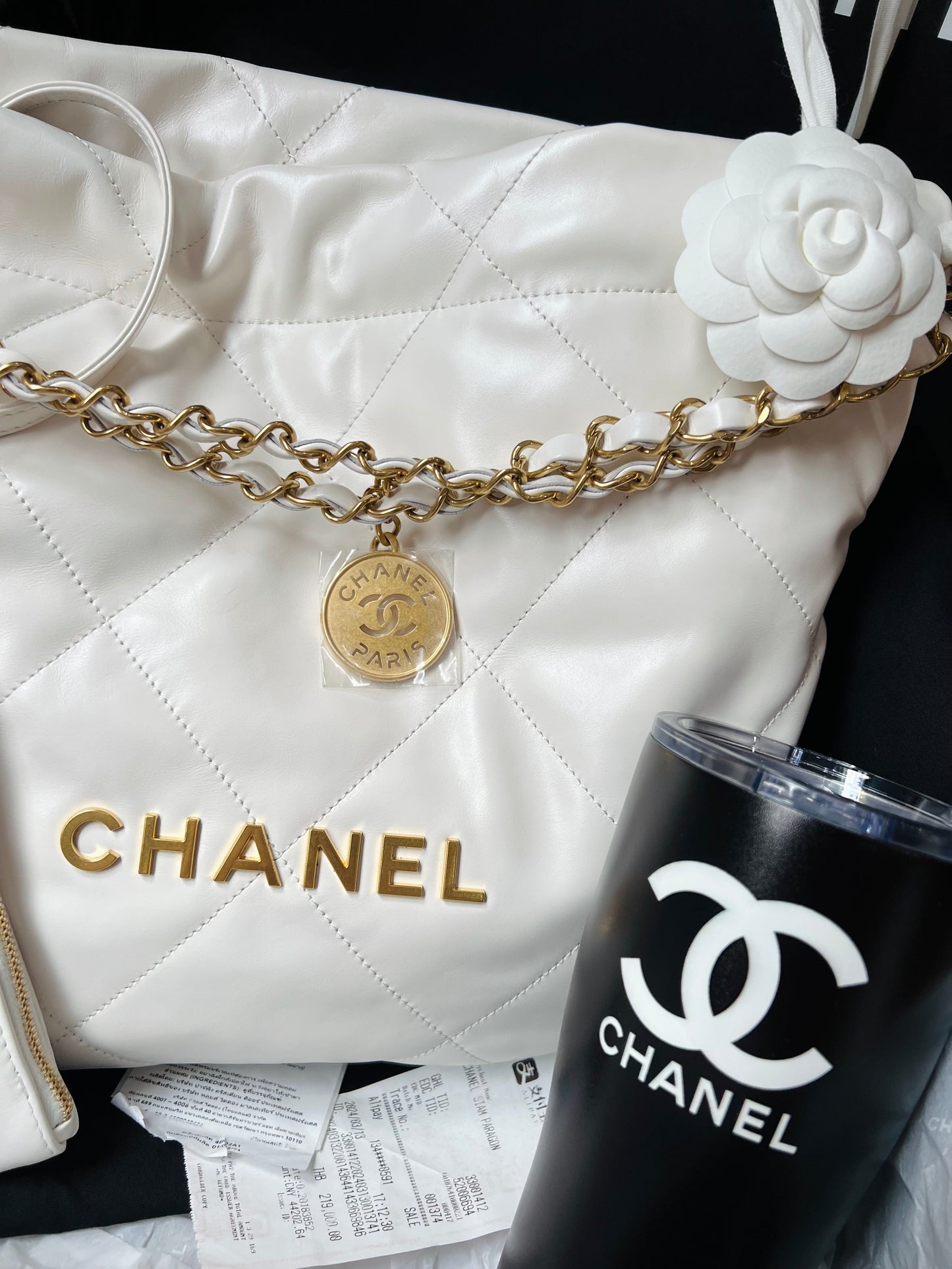 Chanel Hobo Trắng New