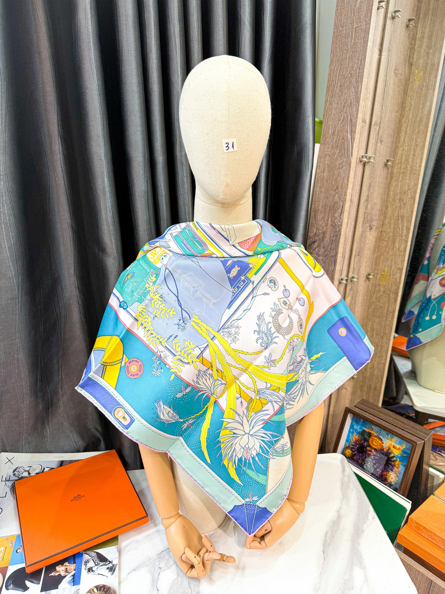 Khăn Lụa Hermes New Khổ 90x90 HN31 4/11