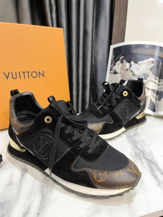 Giày LV Hot Hit Size 41