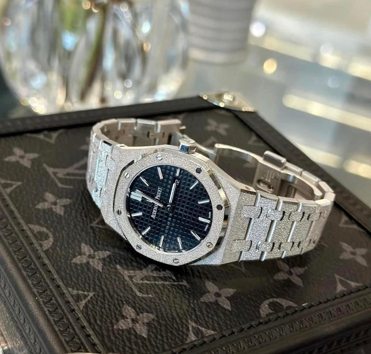 Đồng Hồ Audemars Piguet Royal Oak 67653BC size 33mm