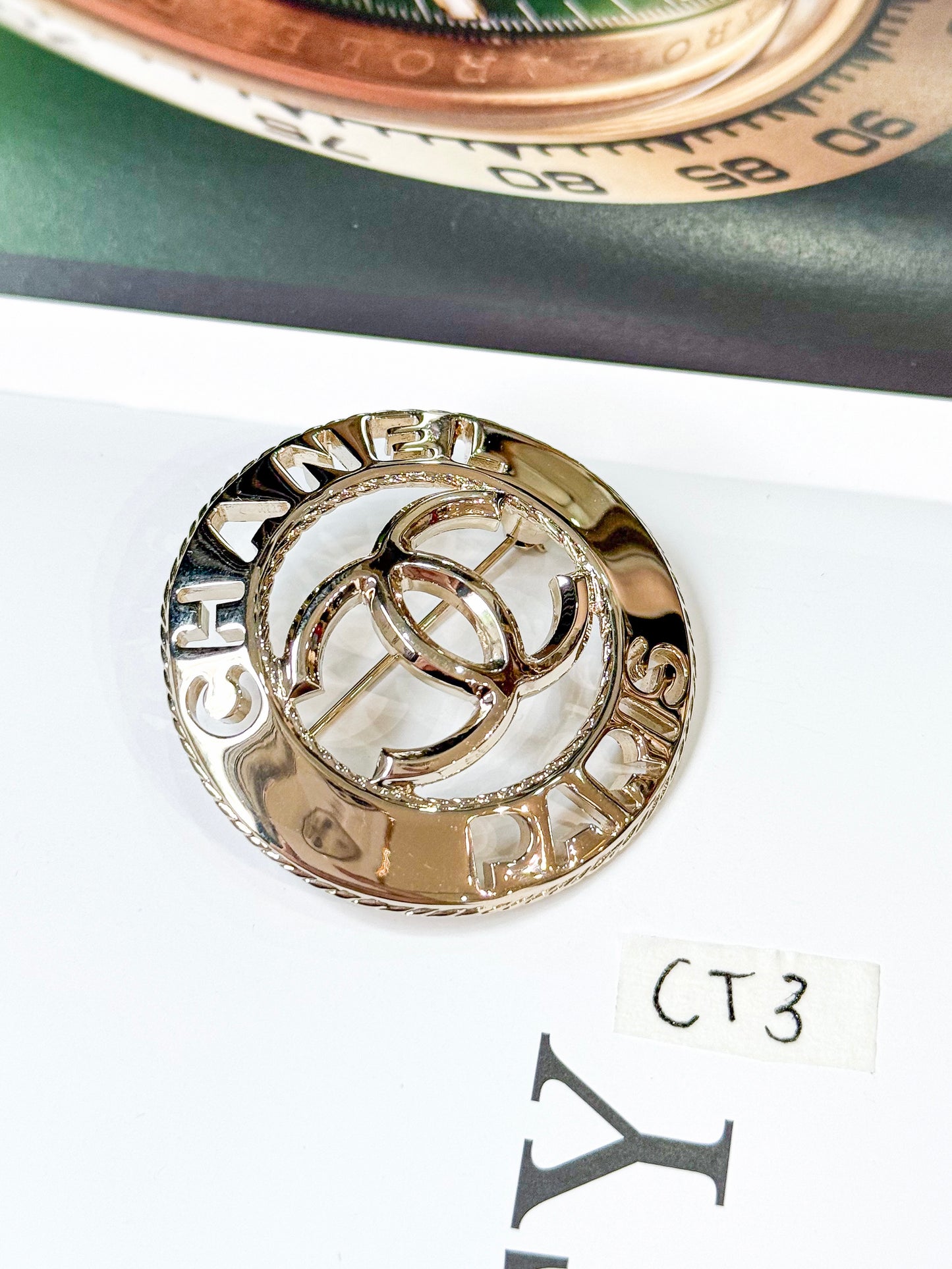 Cài Áo Chanel CT3