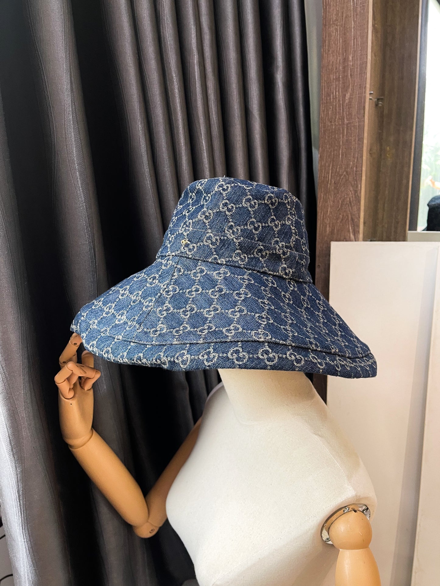 Mũ Gucci New Vành Rộng Size XS