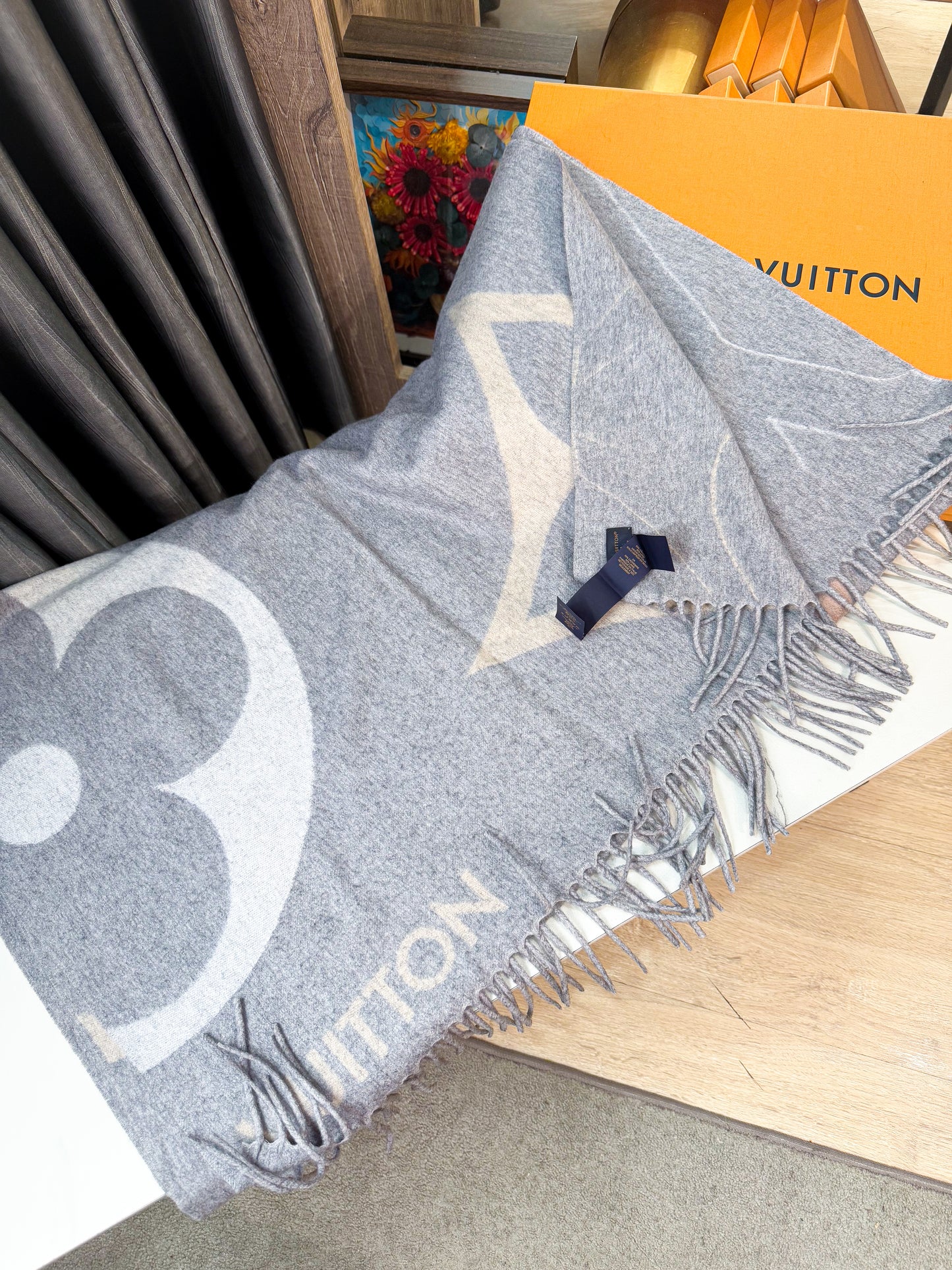 Khăn Choàng LV Cashmere Grey 14/5