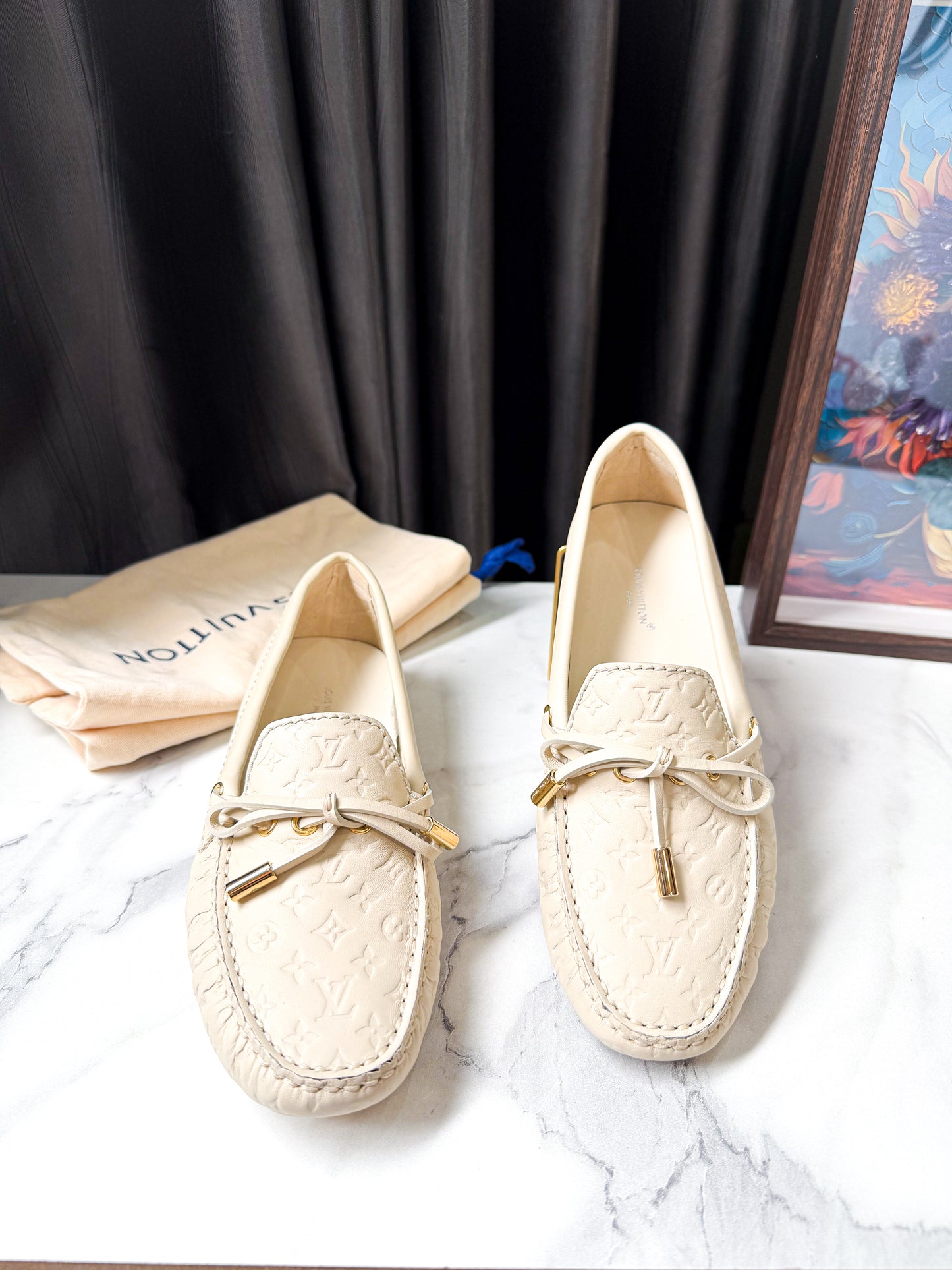 Giày Moca LV Da Bê Size 36