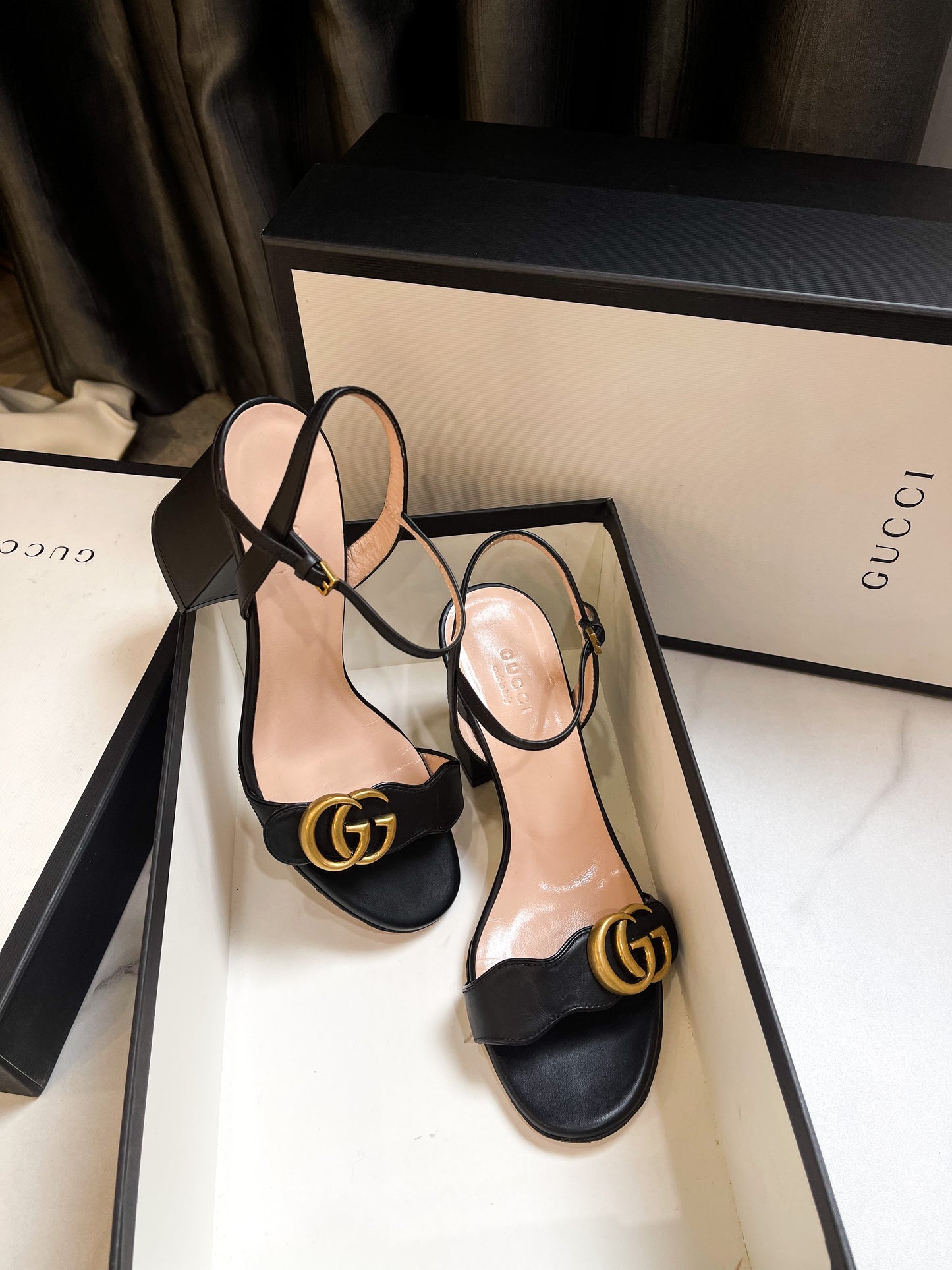 Sandal Gucci GG Size 36.5